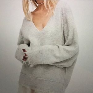 Free People gray fringe sweater - size XS but oversized